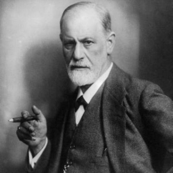 Sigmund Freud, ritratto con sigaro, innovatore nel campo della medicina